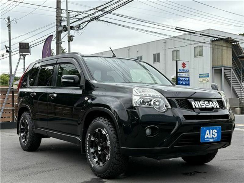 X-TRAIL