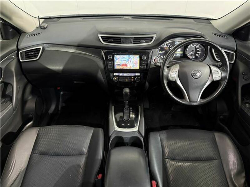 X-TRAIL