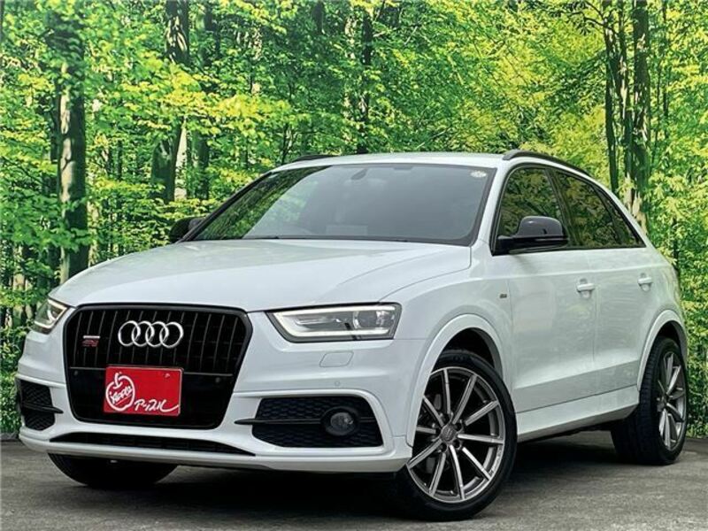 AUDI　Q3