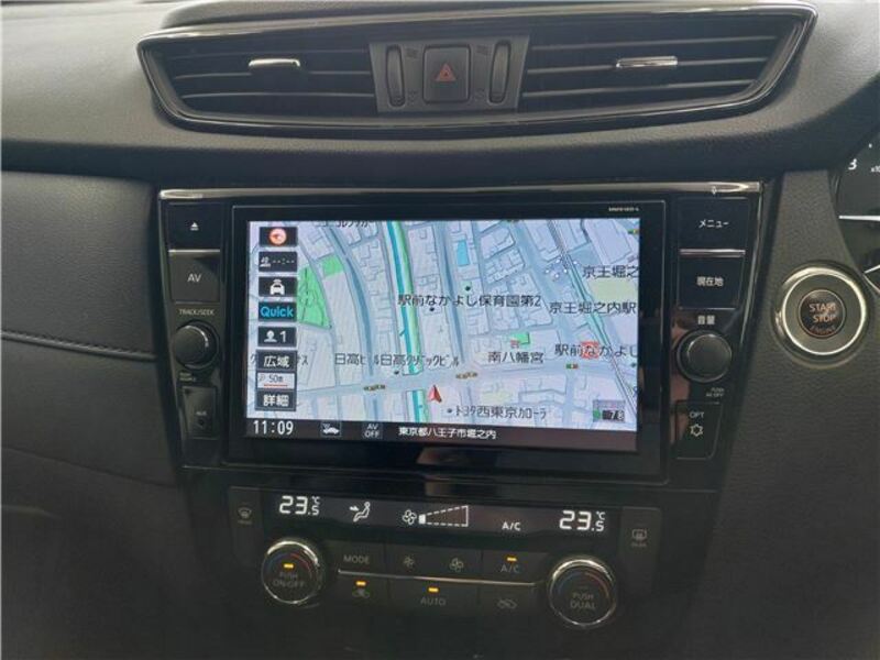 X-TRAIL
