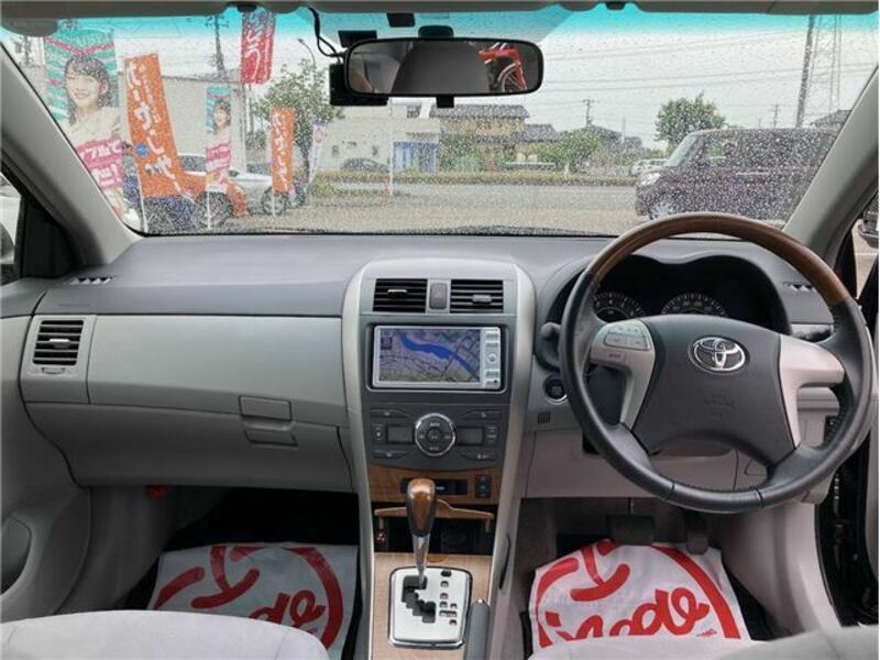 COROLLA AXIO