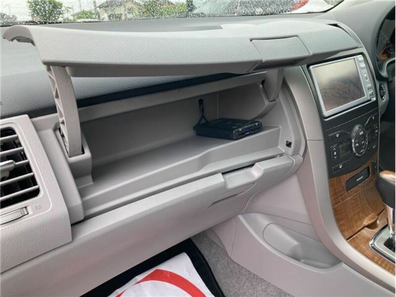 COROLLA AXIO