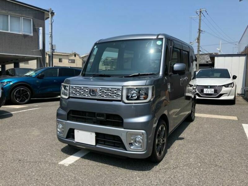 DAIHATSU　WAKE