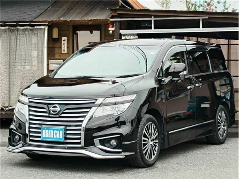NISSAN ELGRAND