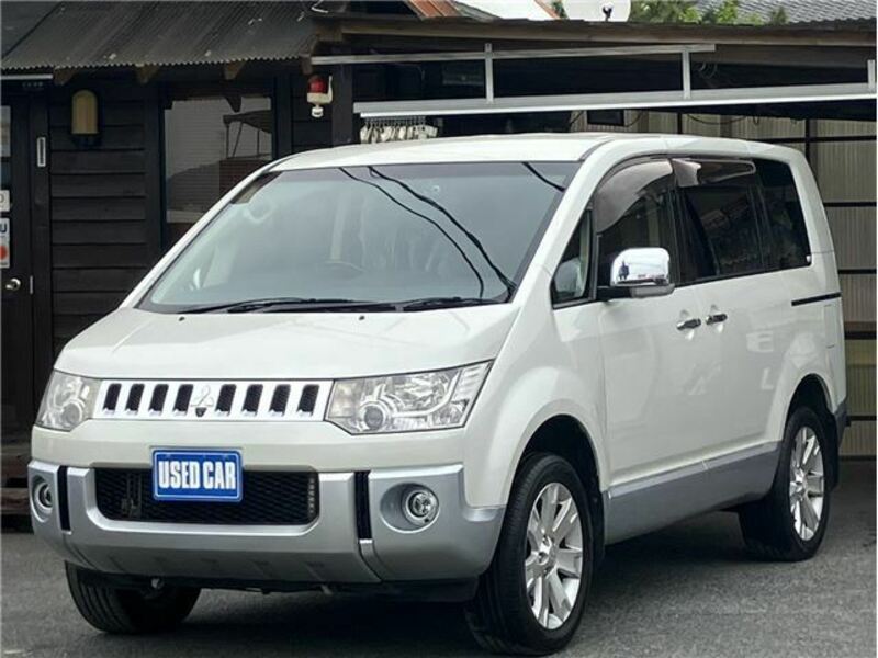 MITSUBISHI DELICA D5