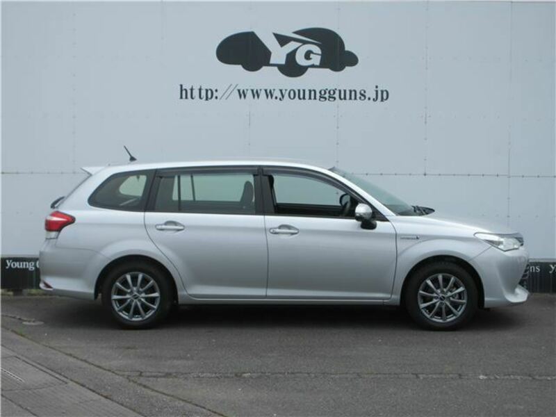 COROLLA FIELDER