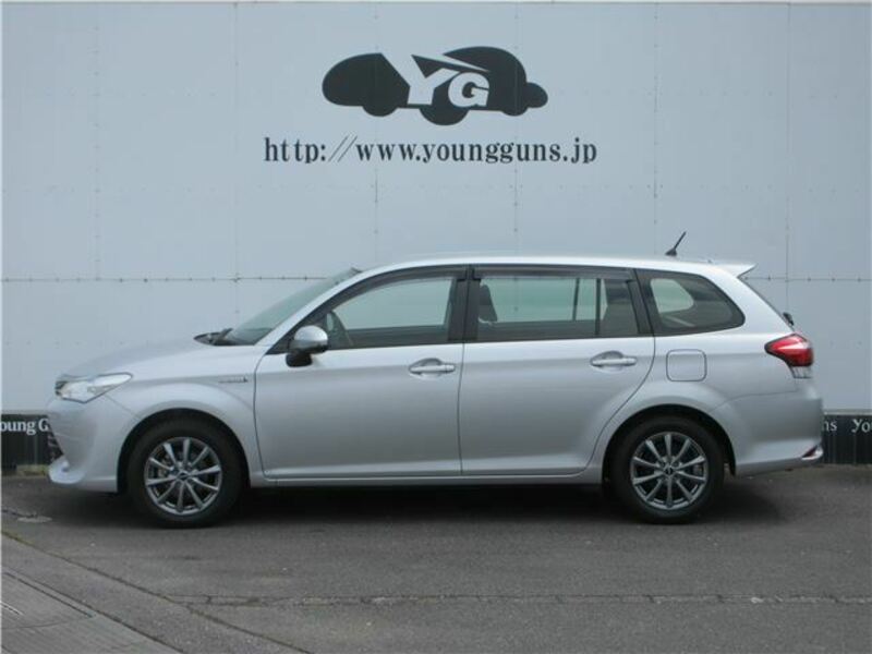 COROLLA FIELDER