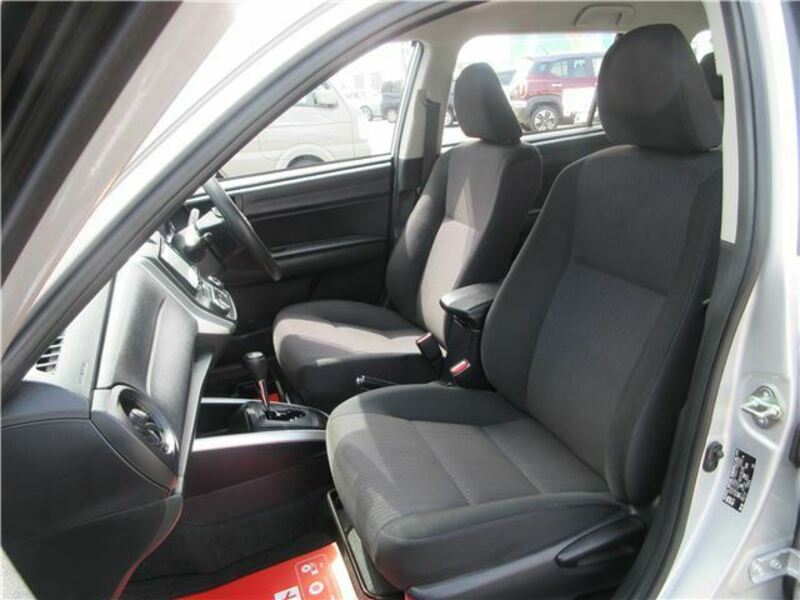COROLLA FIELDER