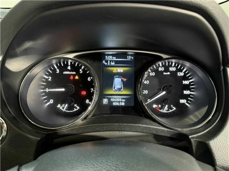 X-TRAIL