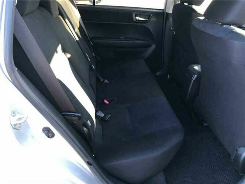 COROLLA FIELDER