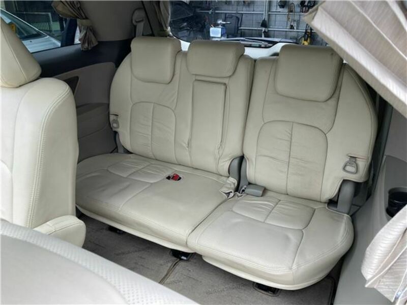 ESTIMA HYBRID-39