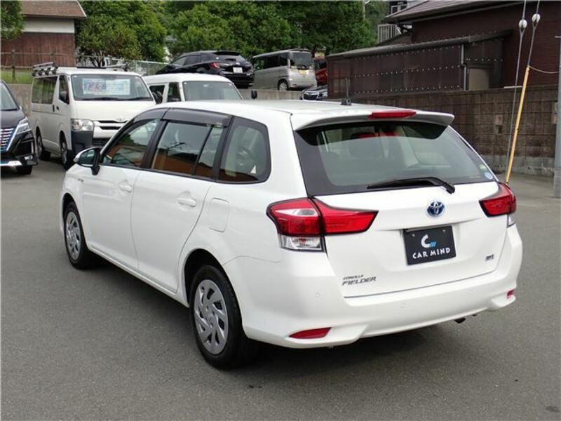COROLLA FIELDER