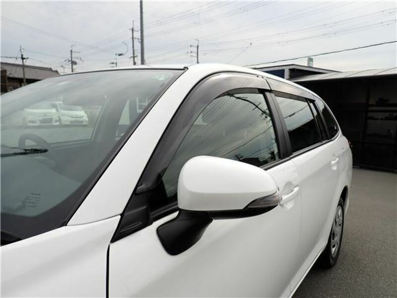 COROLLA FIELDER