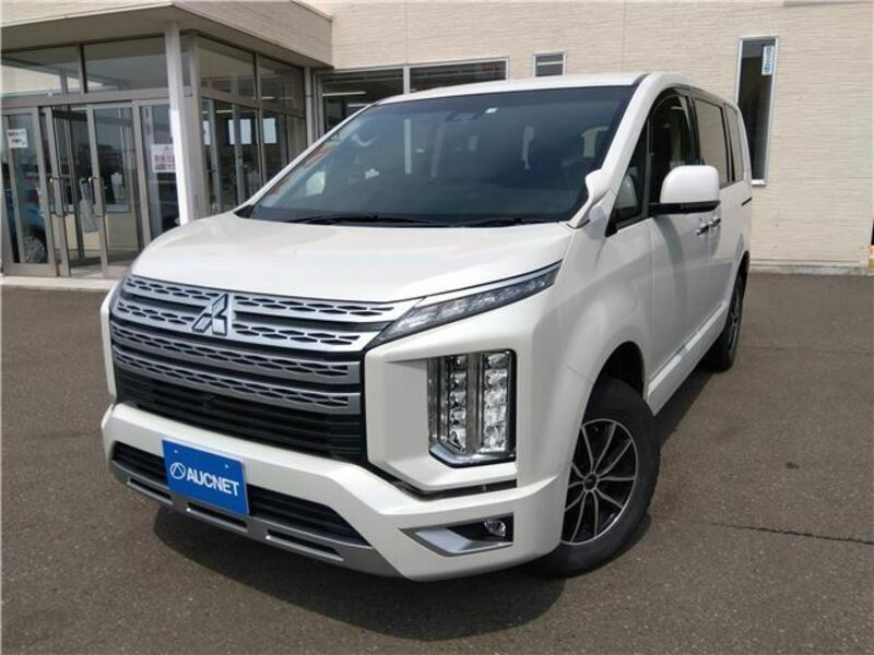 MITSUBISHI DELICA D5