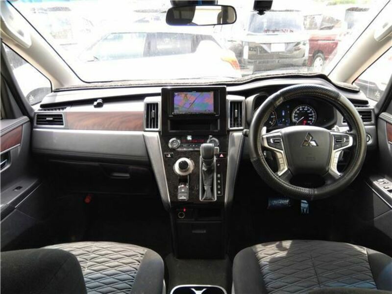 DELICA D5