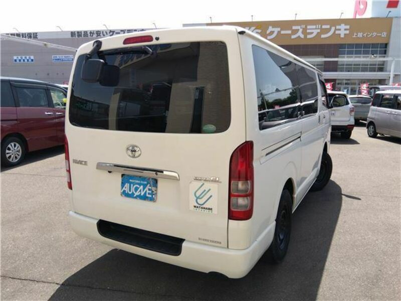 HIACE VAN