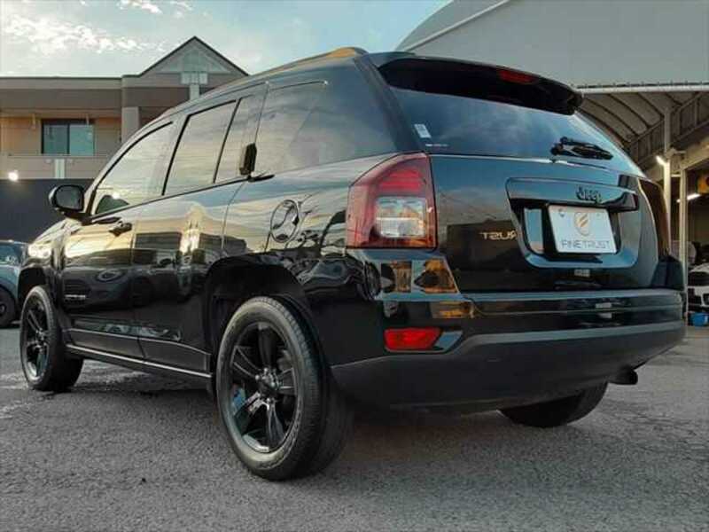 JEEP COMPASS-17