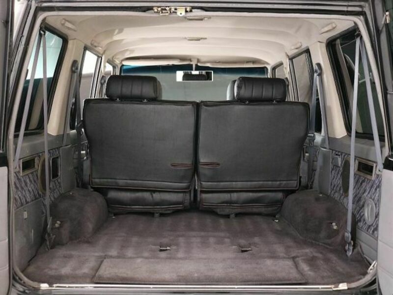 LAND CRUISER PRADO-7