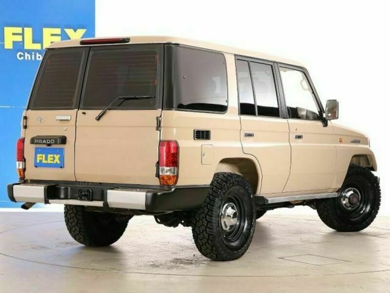 LAND CRUISER PRADO-3