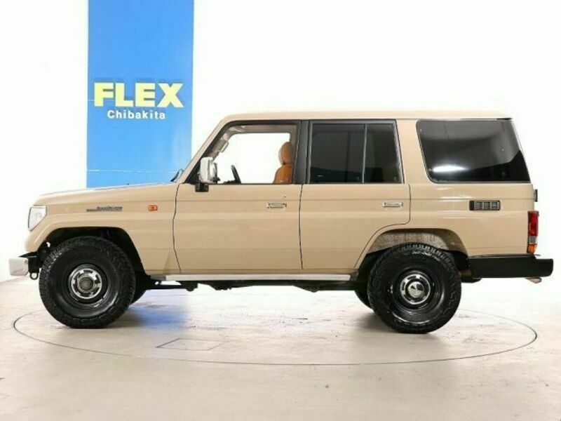 LAND CRUISER PRADO-9