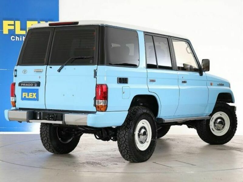 LAND CRUISER PRADO-3