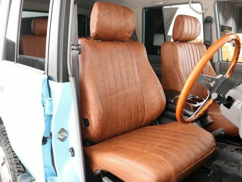 LAND CRUISER PRADO-5