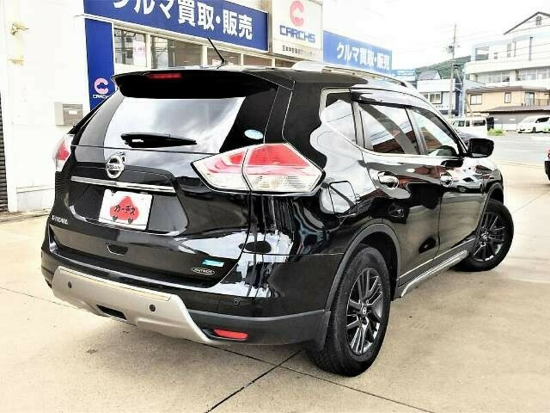 X-TRAIL