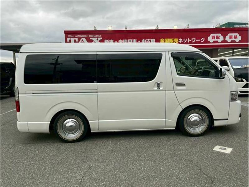 HIACE