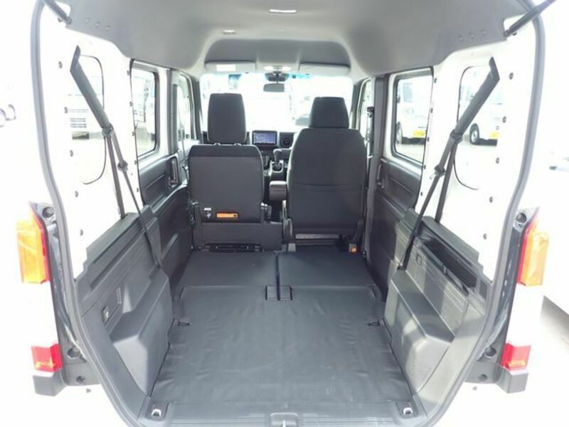 N-VAN