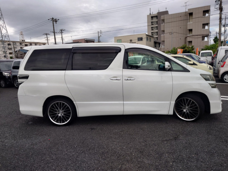 VELLFIRE