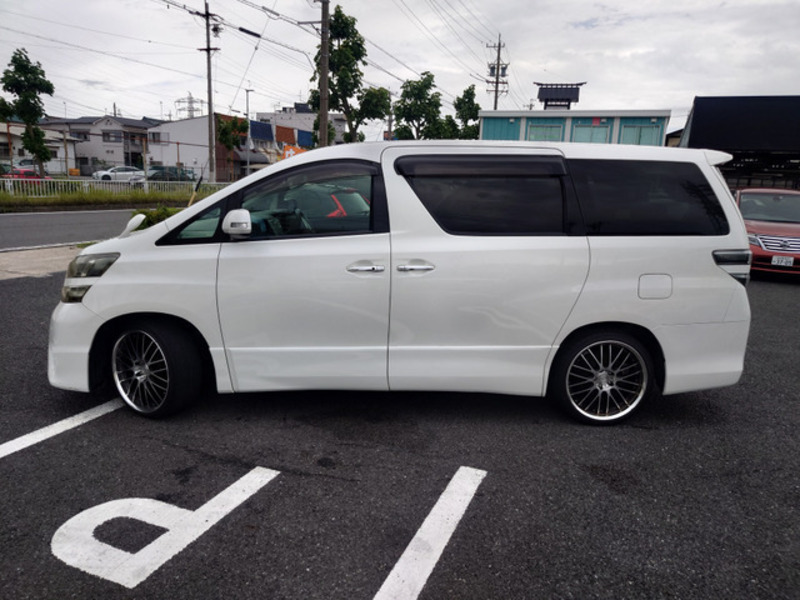 VELLFIRE