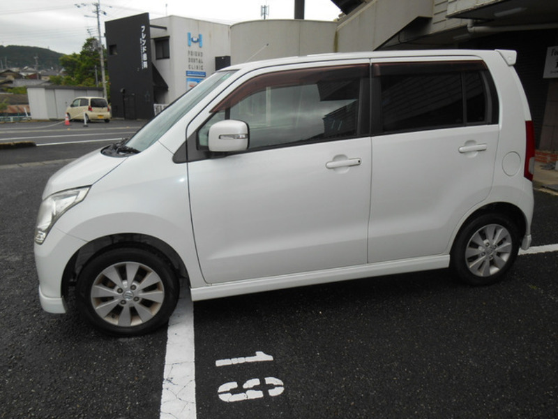 WAGON R