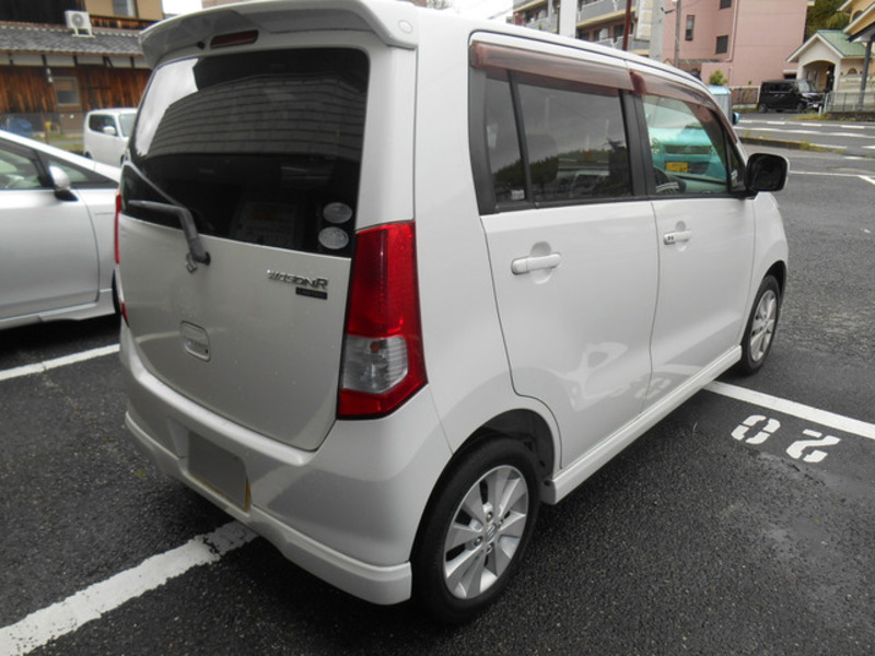 WAGON R