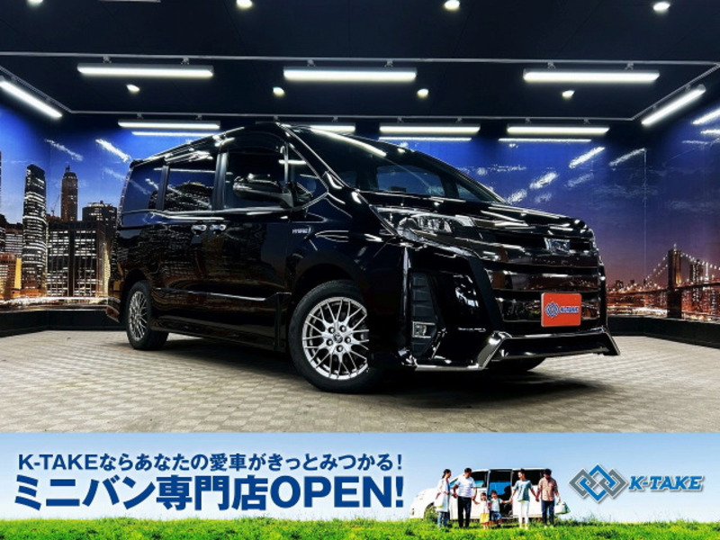 TOYOTA NOAH