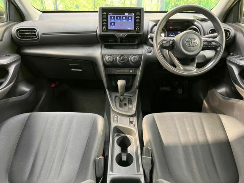 YARIS CROSS