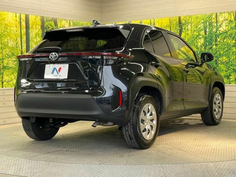 YARIS CROSS