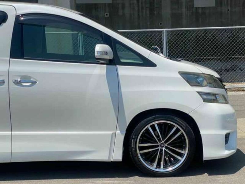 VELLFIRE-14
