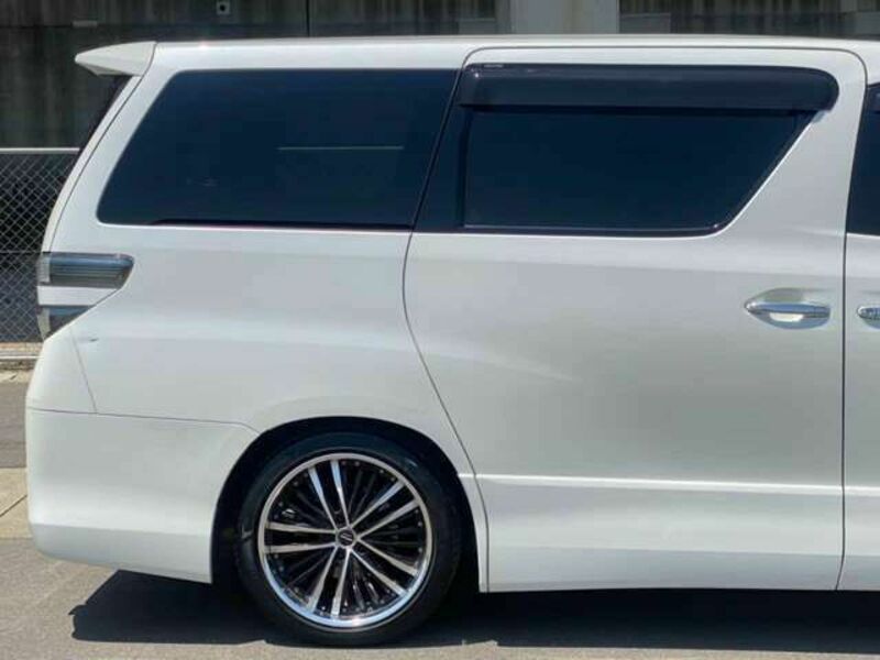 VELLFIRE-15