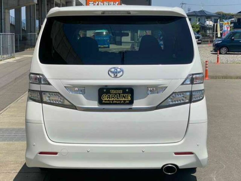 VELLFIRE-16