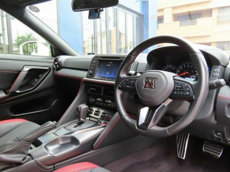 GT-R-1