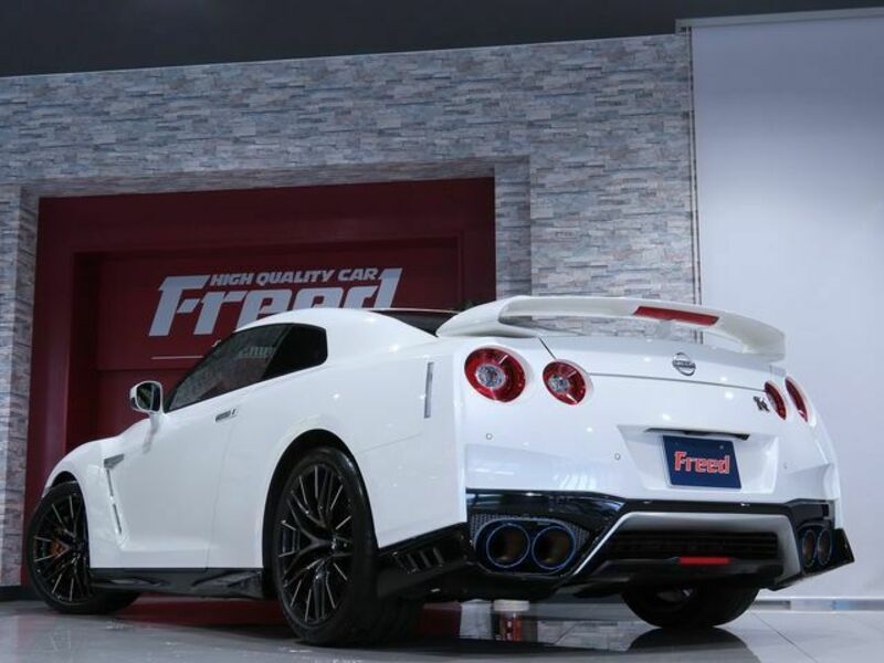 GT-R-3