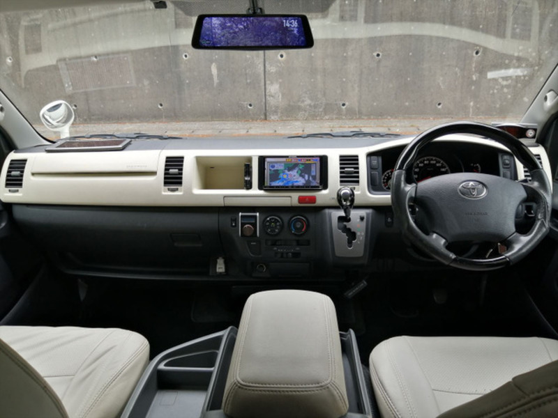 HIACE