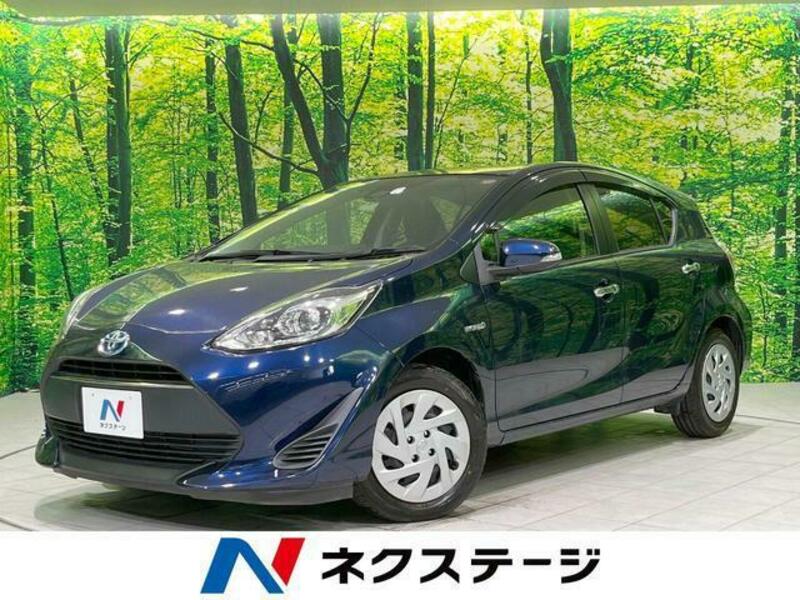 TOYOTA　AQUA