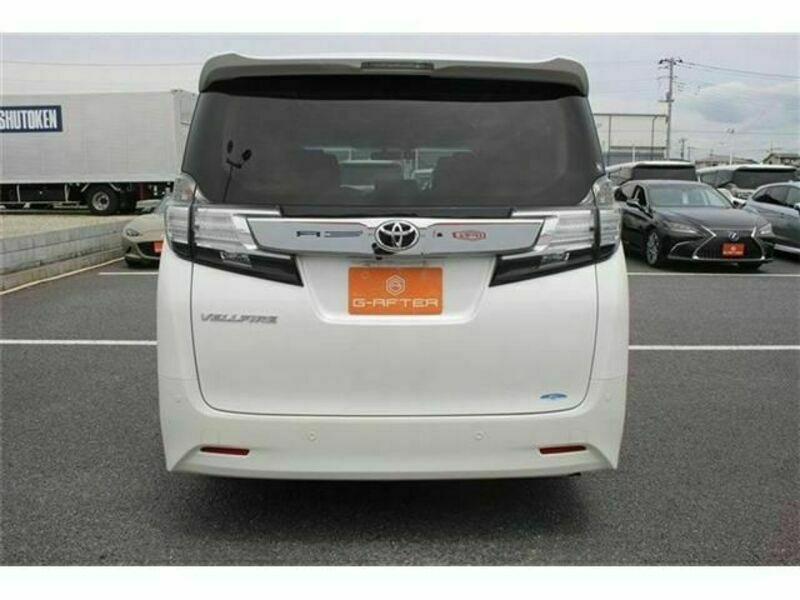 VELLFIRE-9