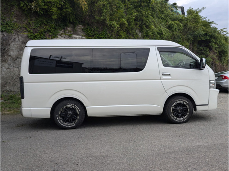 HIACE