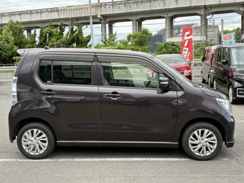 WAGON R-8
