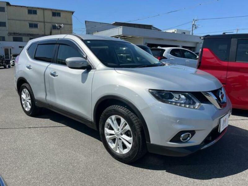 X-TRAIL
