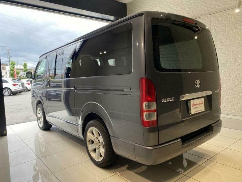 HIACE VAN