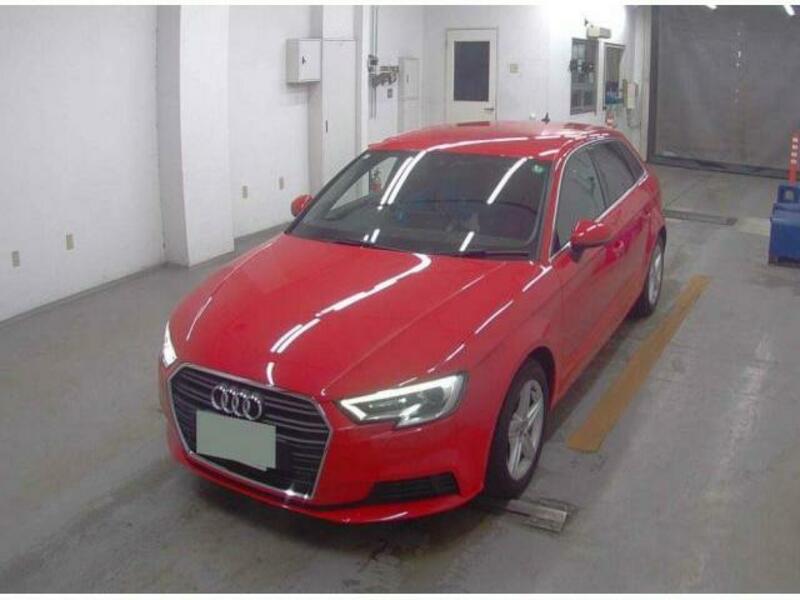 AUDI　A3