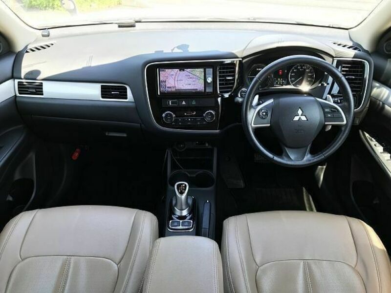 OUTLANDER PHEV